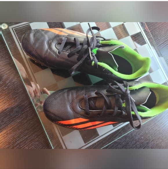 Black and Neon Green Soccer Cleats with Orange Stripes Size 6 - Picture 5 of 11